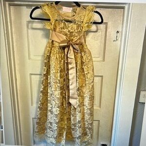 Think Pink Bows Girls 10 Dress Sleeveless Long Cream/ Beige Lace Embroidery Flow